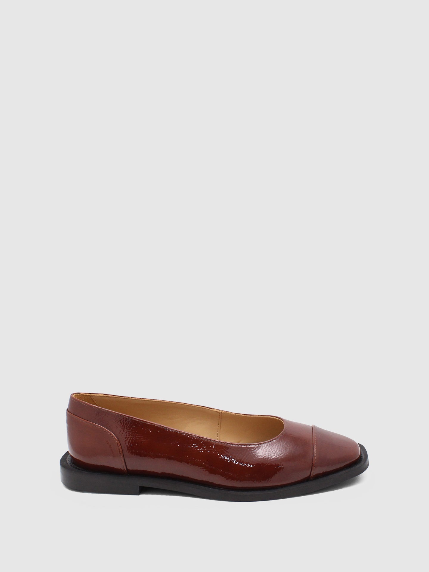 JJ Heitor Sabrinas Clássicas em Castanho