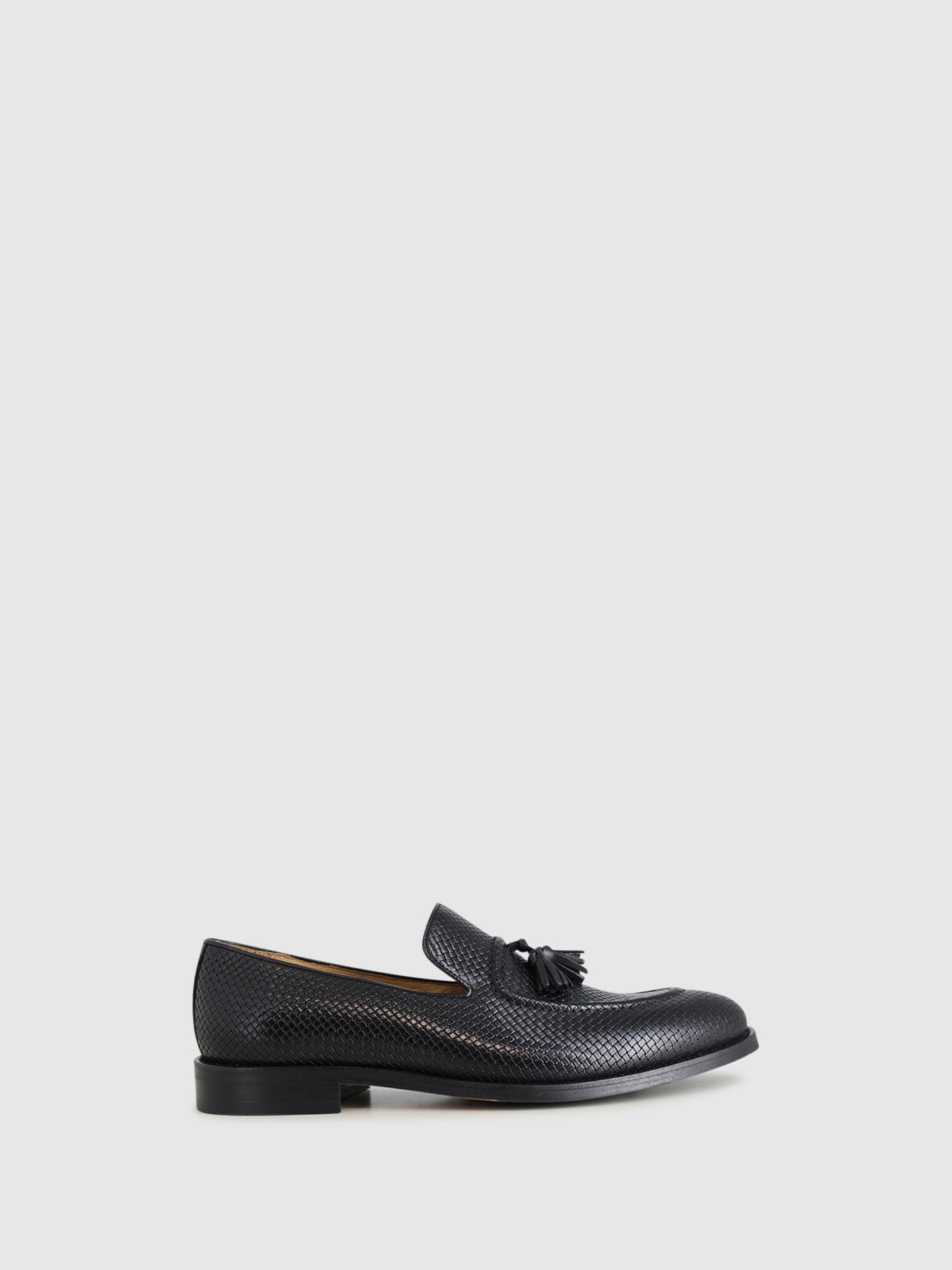 Foreva Loafers com Ponta Redonda em Preto
