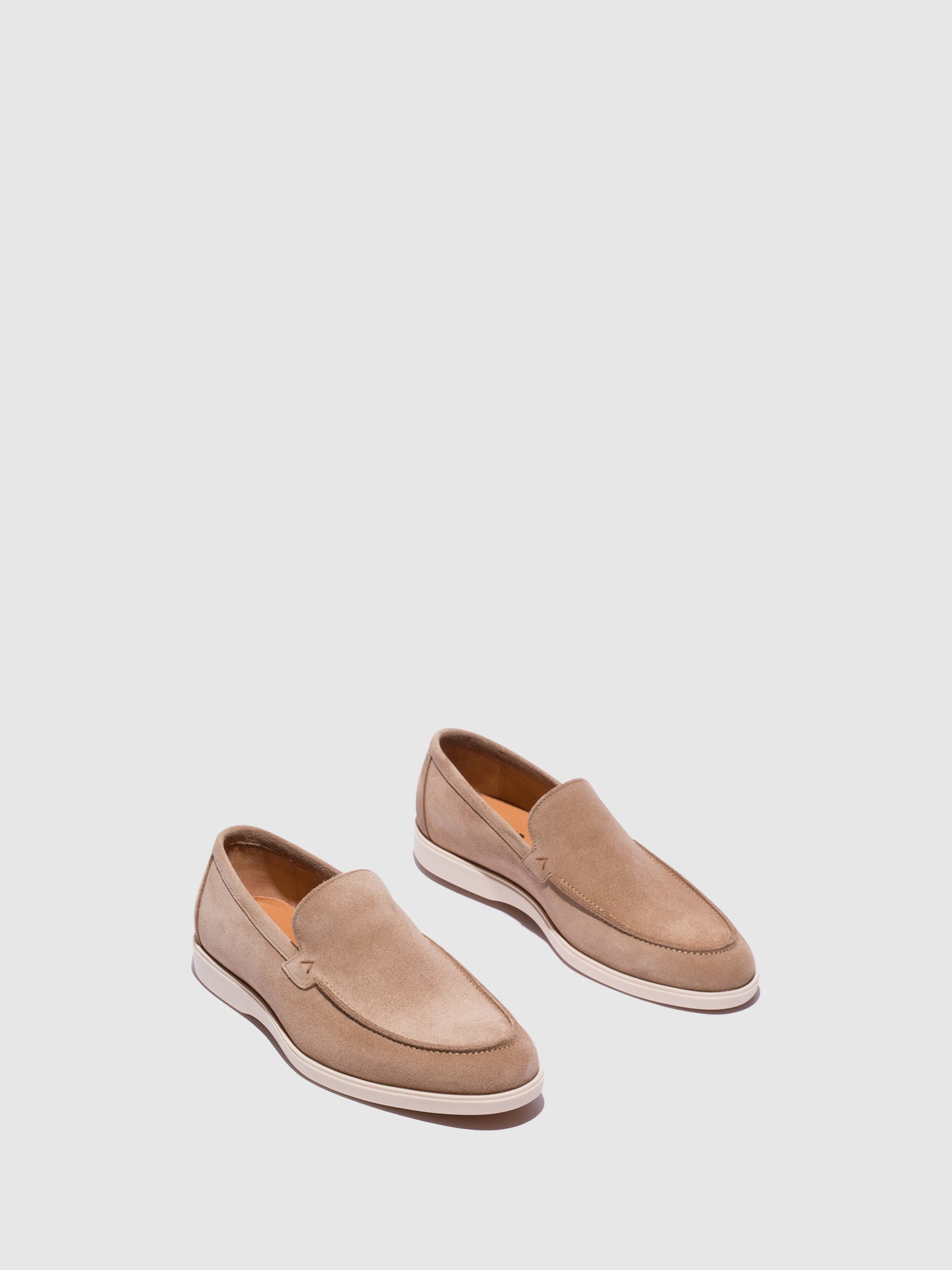 Foreva Loafers Com adorno de Estribo em Taupe