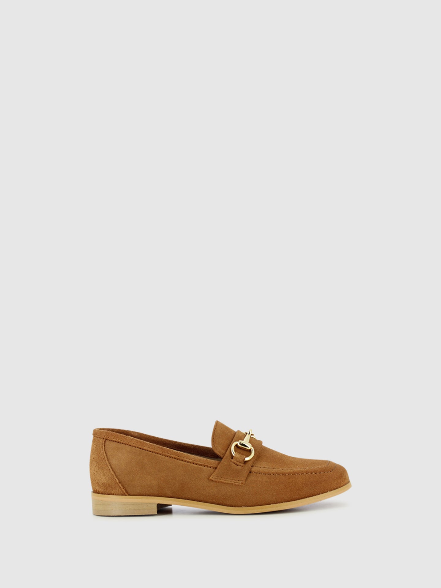 Foreva Loafers com Apliques Metálicos em Camel