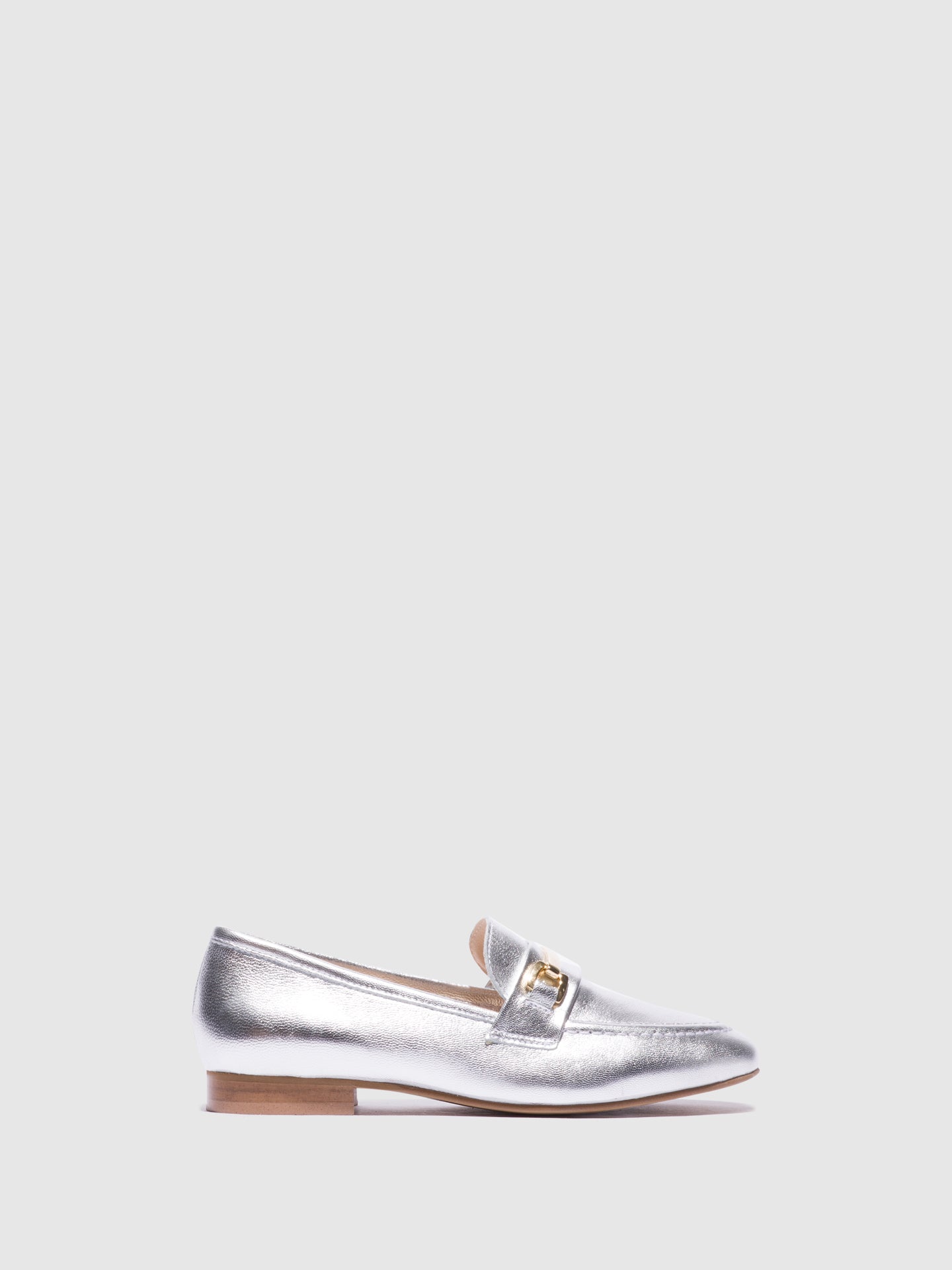 Foreva Loafers com Apliques Metálicos em Prateado