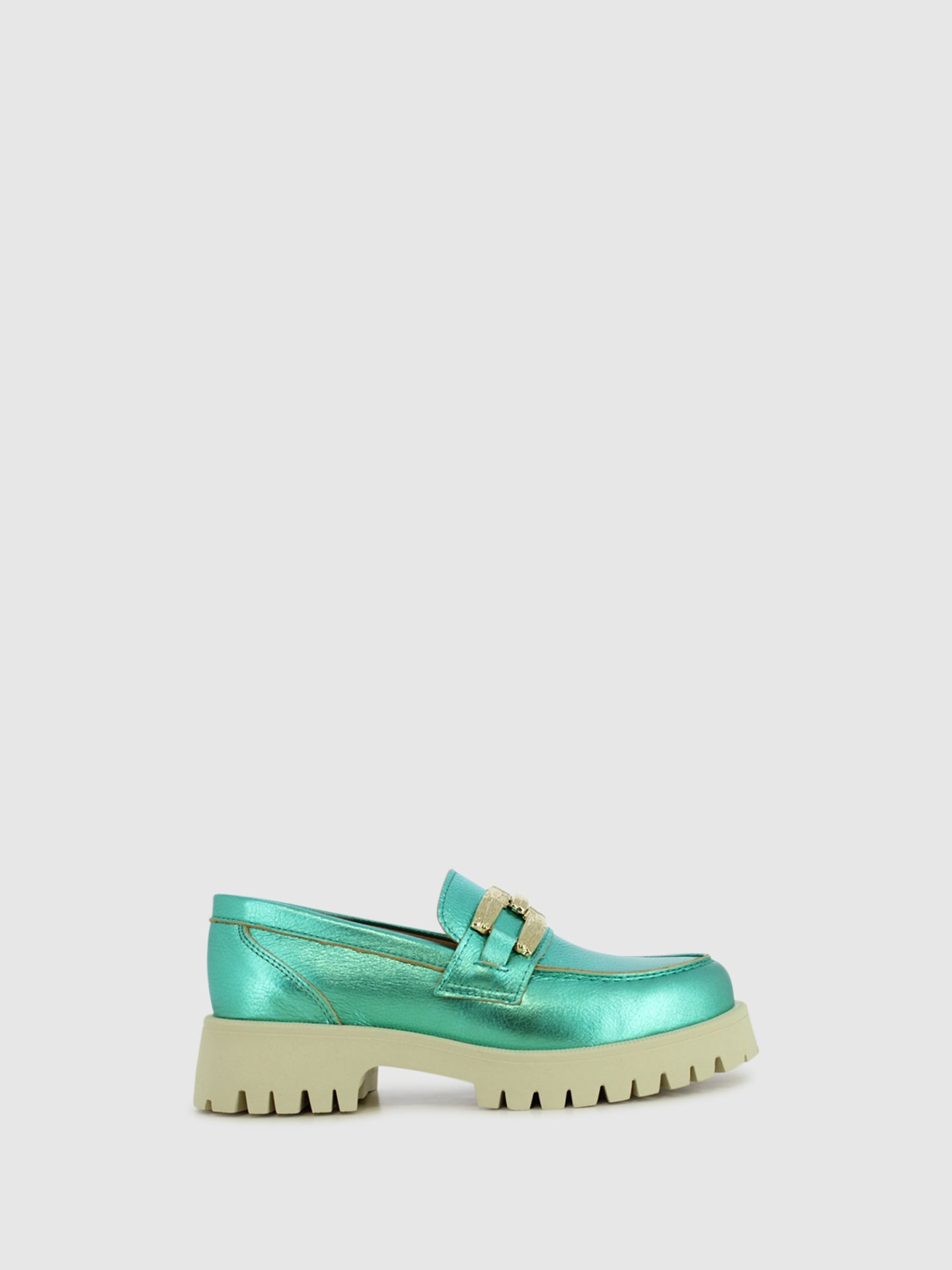 Foreva Loafers com Apliques Metálicos em Verde