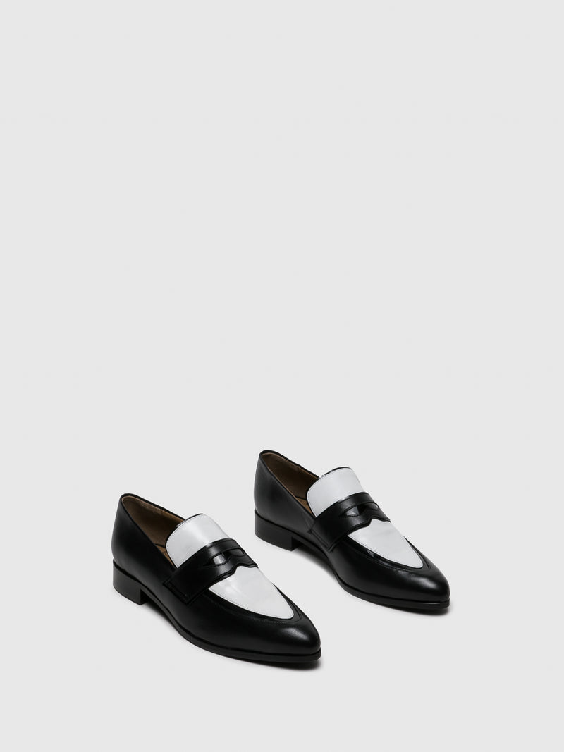 JJ Heitor Loafers Pontiagudas em Preto Branco