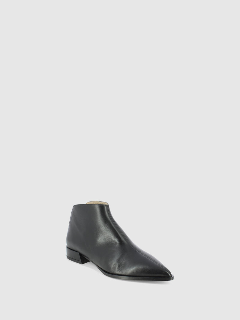 Sofia Costa Botins Chelsea em Preto