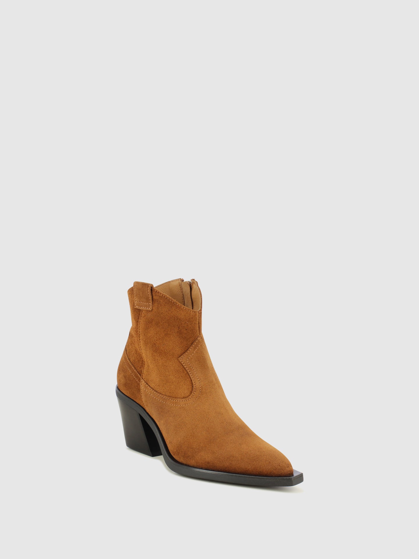 Sofia Costa Botins com Fecho em Camel