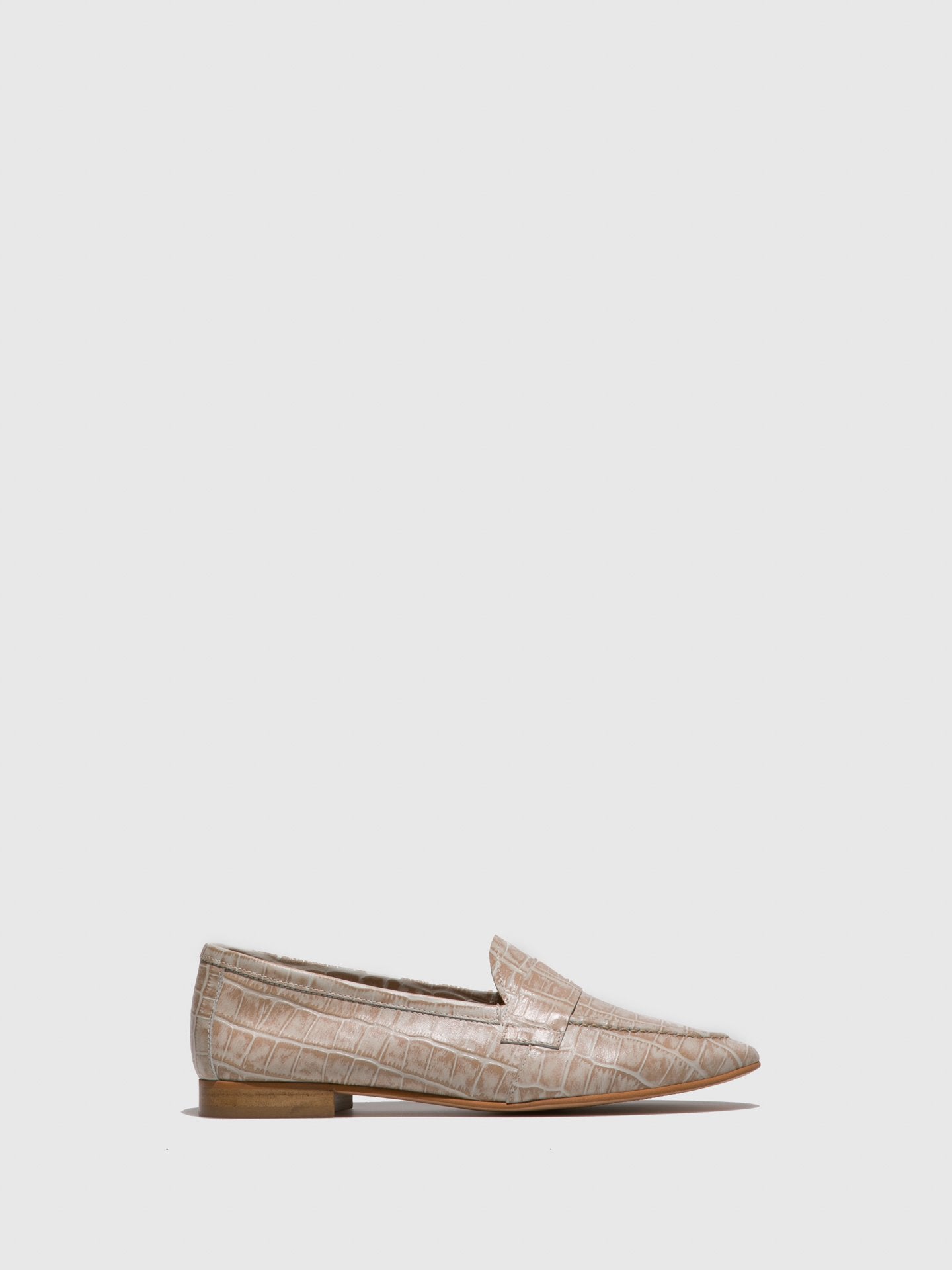 Foreva Sapatos Rasos em Bege