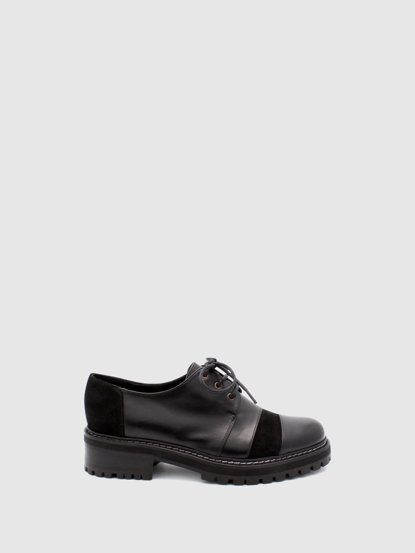 JJ Heitor Loafers com Atacadores em Preto